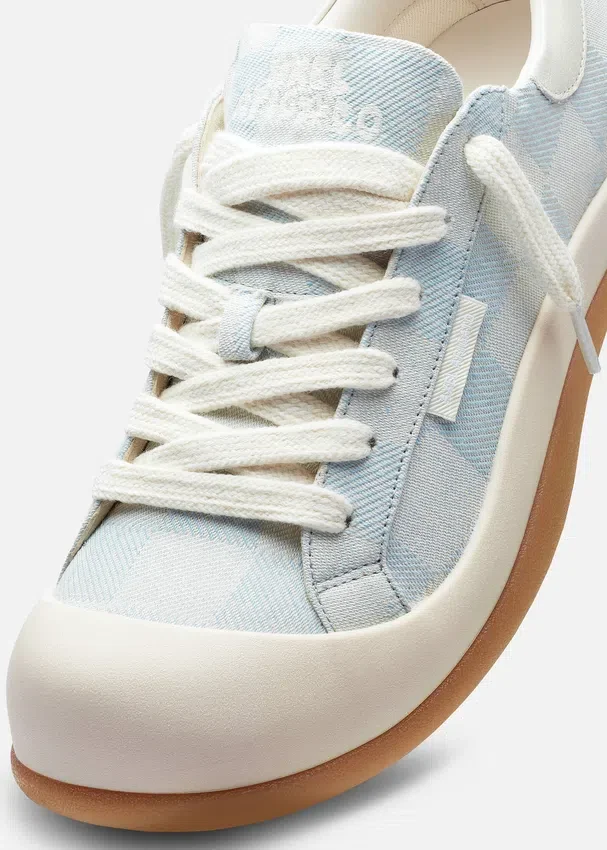 Squish Sneaker Squish Sneaker